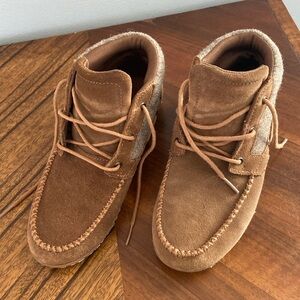 Patagonia loafer look low boot